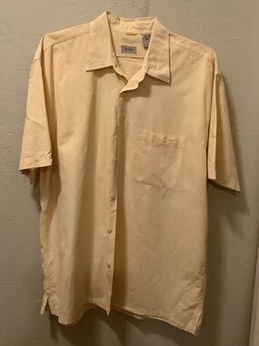 Izod men’s shirt, size large